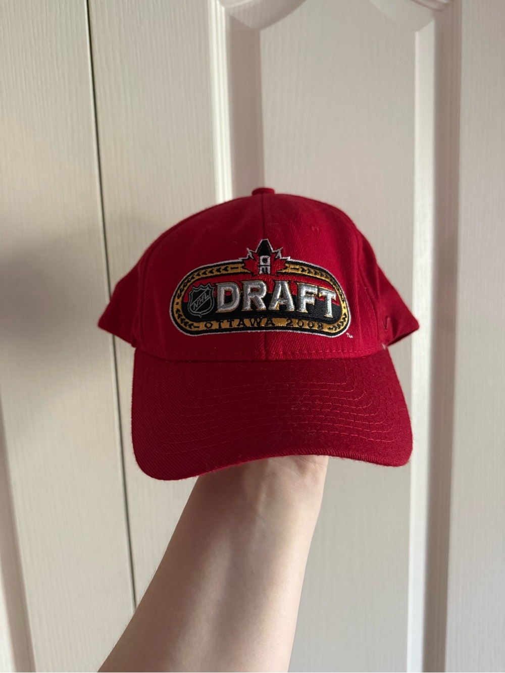 Vintage NHL Red Draft Embroidered Logo Baseball Cap